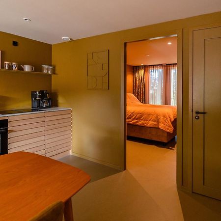 Bungalow met jacuzzi en grote tuin Domburg Buitenkant foto